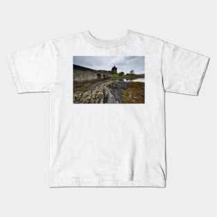 Eilean Donan Castle Kids T-Shirt